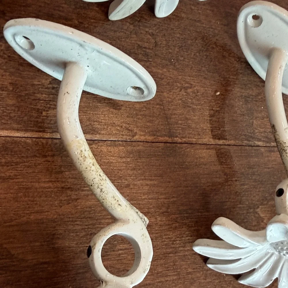 White Floral Wall Hooks and tiebacks